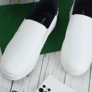 WALKWAY by Metro Men Colourblocked Slip-On Sneakers